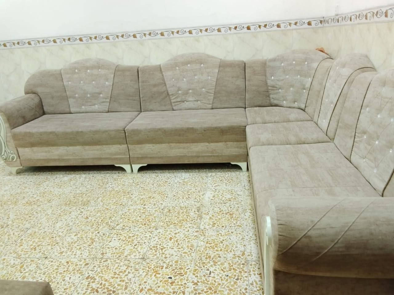 ديوان للبيع سبع أمتار تركي نهايتو190 جديد كص


**إذا كنت صاحب هذا الإعلان وتريد حذفه لأي سبب، رجاءا أرسل رسالة إلى الدعم الفني**