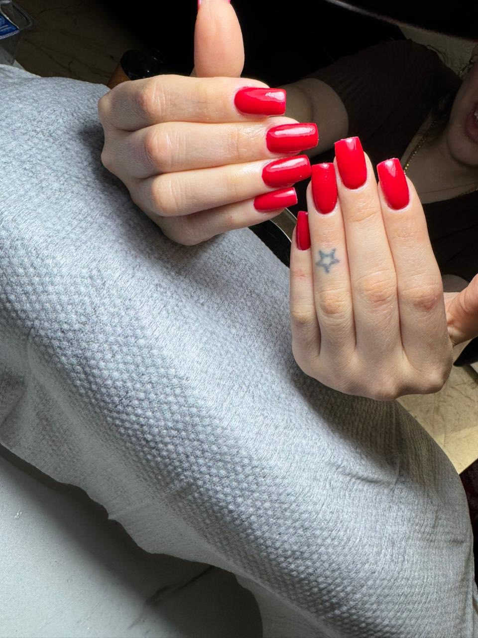 شوكت ناوية تسوين عناية العيد ؟ 👀✨
هسه لو بعدج تگولين “بعد وكت”؟ 😌💅

✨ عروض العيد وصلت.. والجمال عند تايا غير 😌💖
دللي نفسج قبل العيد بخدمات الشعر، الأظافر، البدكير والعناية الكاملة ✨
لأن العيدية الحلوة تبدي من اهتمامج بنفسج 🎀

احجزي موعدج هسه وخلي إطلالتج بالعيد تحچي عنج 🤍

📍 حي الإعلام – قرب سوق أميمة – مجاور تاشا للمنزلية
📞 ***********
✨ تايا بيوتي سبا
