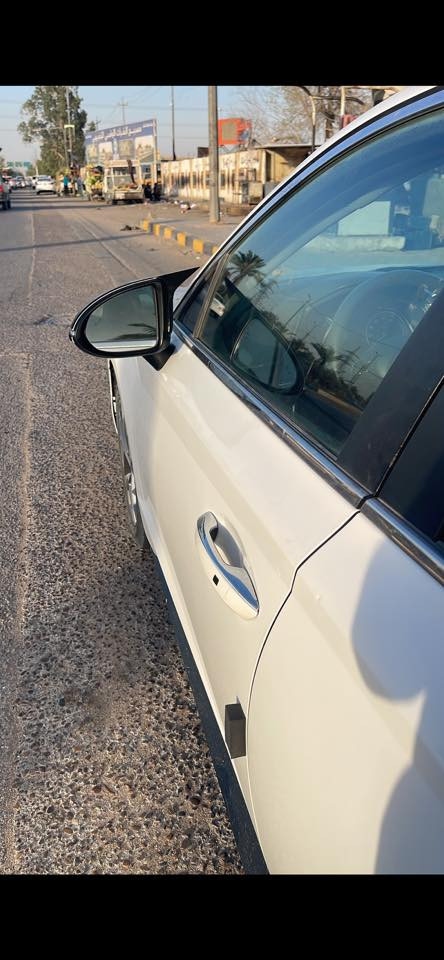 سوناتا موديل 2020

اللون ابيض

رقم قادسية انكليزي

مواصفات 

شاشه كبيرة

كامره

لايت اربع عدسات

بصمة

رادار امامي

رادار خلفي

رادار جانبي

لد امامي خلفي

ويل كب

توقف ذاتي 

قياده ذاتيه

تنبيه خروج عن المسار

تحديد مسار 

فول تحكم ستيرن

كشن السائق كهرباء

مقاعد مخمل 

تدفئه بالكشنات

تبريد بيانو

ترحيب عند الاقتراب

صندوق ذكي

تشغيل عن بعد

محرك 2500. تنفس طبيعي

تخم تاير صار اقل الشهر 

ضايف عليها منضومة غاز 
يعني انس صرف ودوانز 
سياره صار بيها رصعات اثر حالوب 
ضربة جاملغ ايمن امامي وصبغ بنيد 
السعر ١٤٠ وبيها مجال 
رقم بي واتساب ‭٠٧٨٣ ٥٠٠ ٦٧٢٢‬
