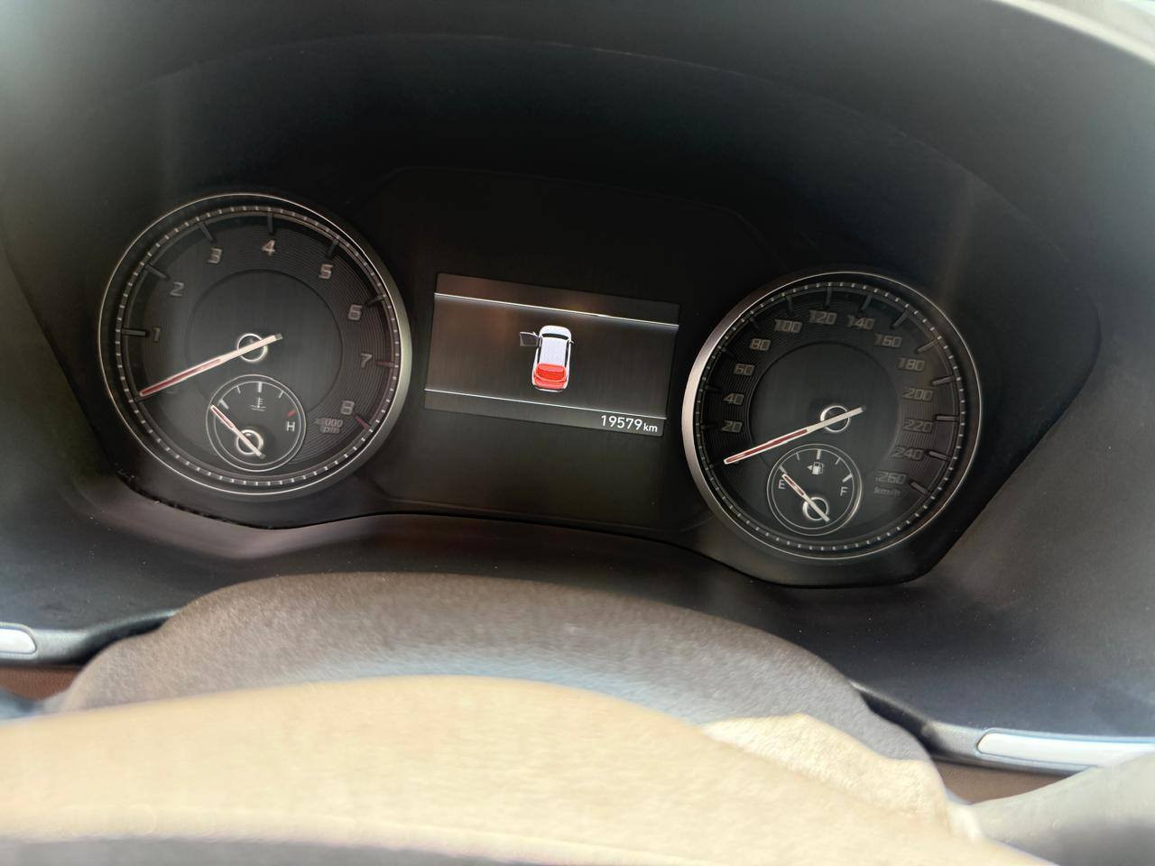 السلام عليكم ورحمة اللّٰه وبركاته

((وكاله الت ساك))

سنتافي 2024 خليجي لون أبيض مكفوله كفاله عامه  كلشي بيه على وضع الشركة رقم بغداد الجديد بأسمي ماشيه

((ماشيه 19الاف  بحاله لوكاله يضمان بعدهة)

مواصفات / كراسي كهرباء /تبريد٣ قطع/حساسات اماميه وخلفية/صندوق كهرباء/ وبقية المواصفات المعروفة

محرك 6 سلندر 3500cc 
مكان سياره بغداد 
سعر 280 وبيهة مجال بسيط

للاستفسار. ***********
