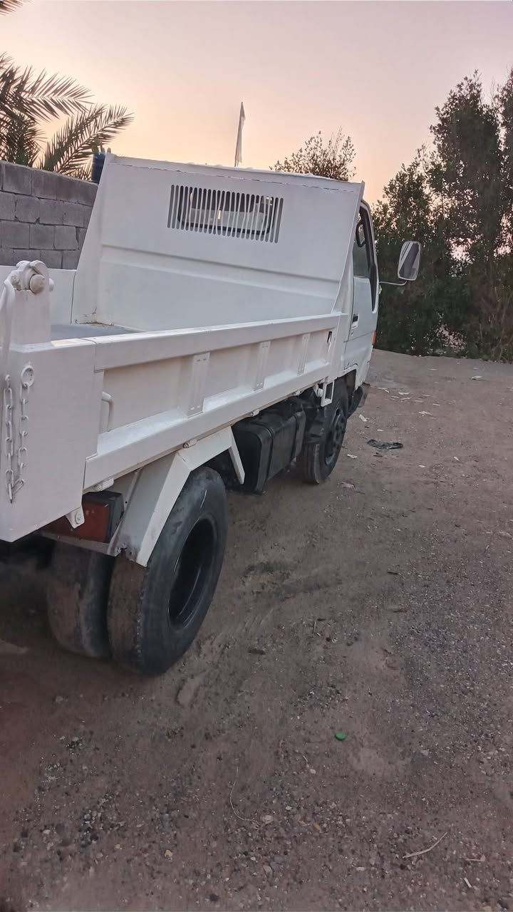 تويوتا راس الثور ورك فوك الكسل محرك جديد ١٦ رقم بغداد  
صدامي تريد تحويل او وكاله ***********
