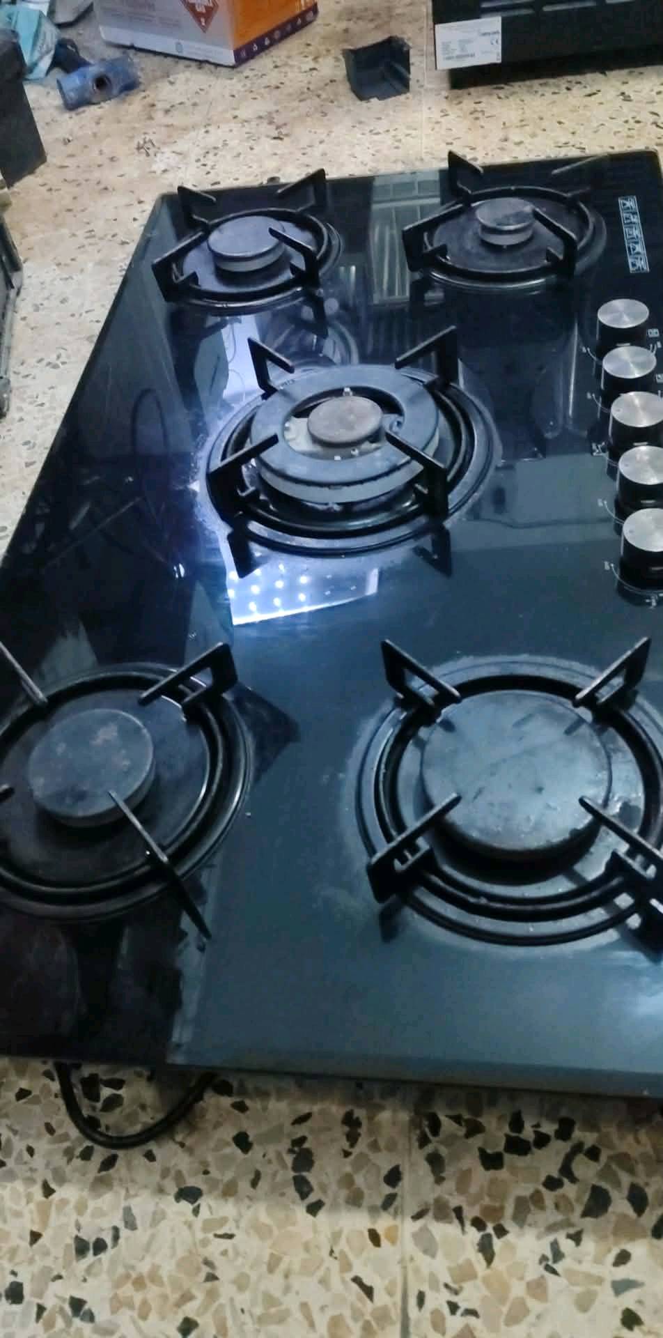 طباخ خمس عيون بلازمه النوعيه بوش شرط شغال ونظيف براد ماء النوعيه رويال الرحماني شرط الشغل والنظافه وضع شركه ثنينهم ما مصلحين  ***********//***********