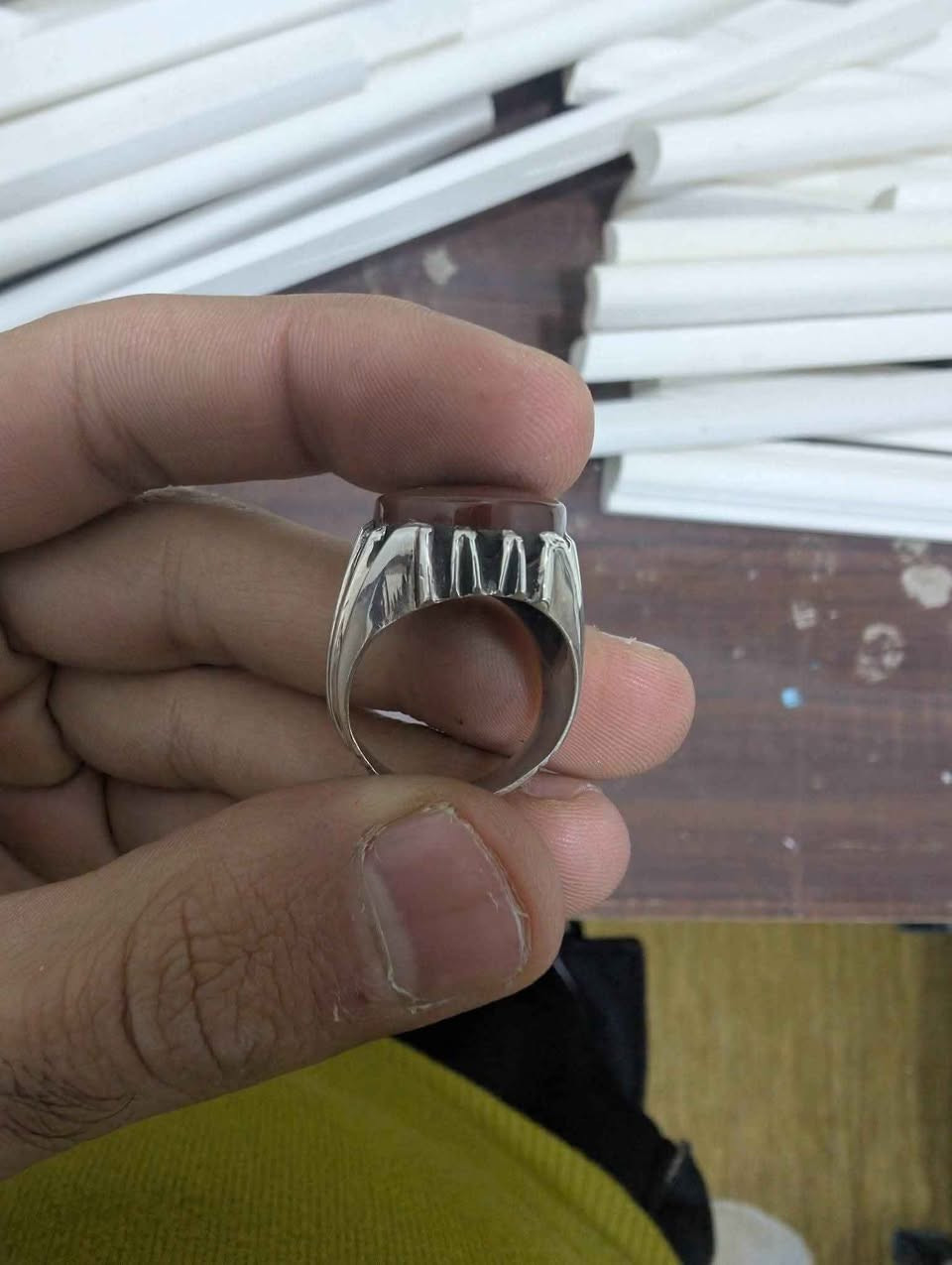 سلام عليكم محبس يماني شذرة اصلي وفضة عراقي صياغة يدوي قياس 20/19 سعر 85
مكاني بغداد 
توصيل موجود بغداد, العراق


**إذا كنت صاحب هذا الإعلان وتريد حذفه لأي سبب، رجاءا أرسل رسالة إلى الدعم الفني**