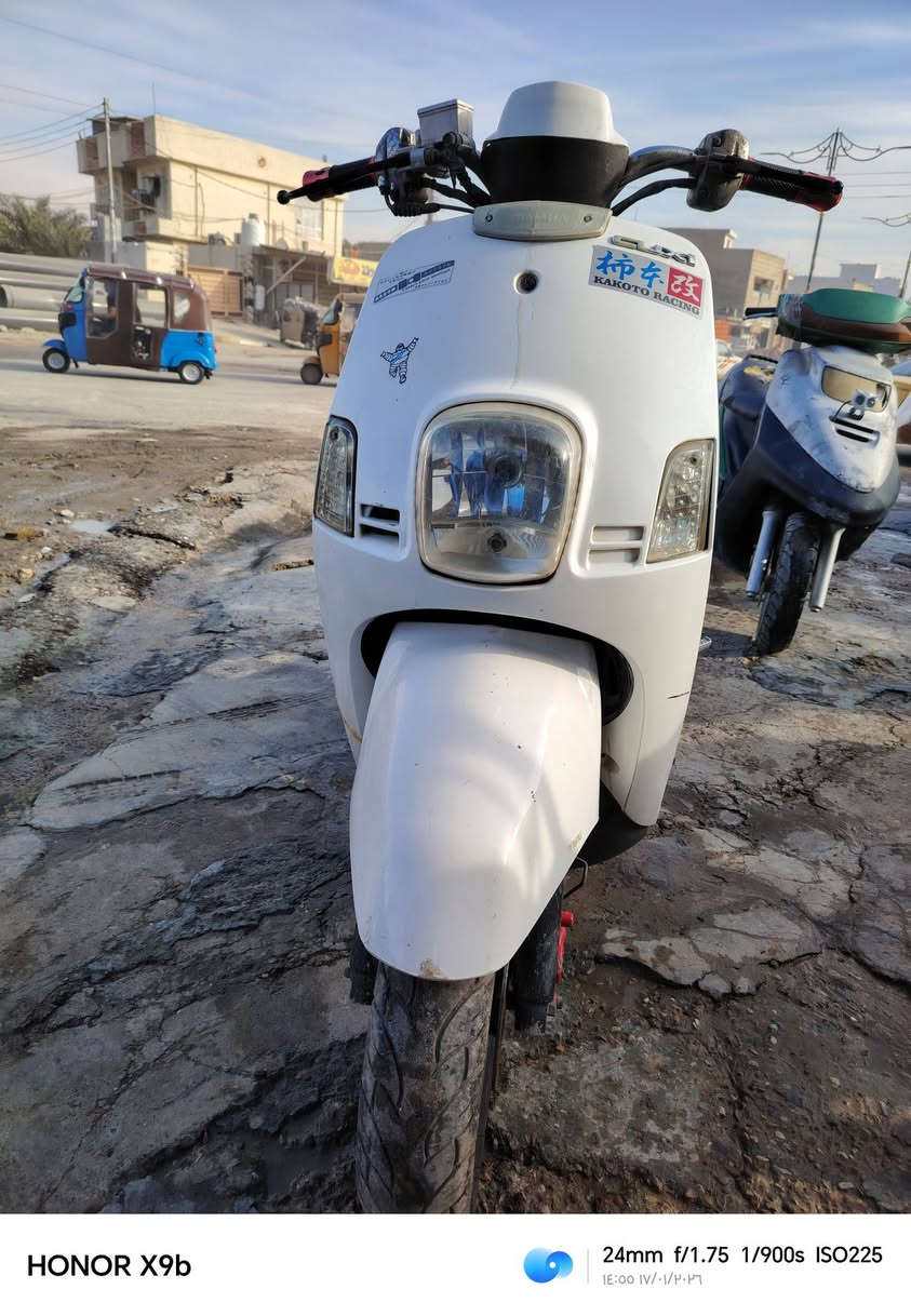 دراجه بوليس محرك نضيف دراجه نضيفه كامله بس شغل وتطله كفرات جداد.  السعر ٤٢٥ وبيهة مجال  للتوصل ***********🏍️🏍️🛵🛵
