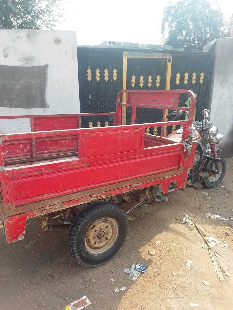 سلام عليكم
ستوته سلطان للبيع
موديل 2017
شاصي مكفول من كلشي
كهربايات شغاله من طول لطول
تايرات نضيفه
وراق  كماله سعر 950وبيه مجال
المكان خور زبير رقم الهاتف***********
