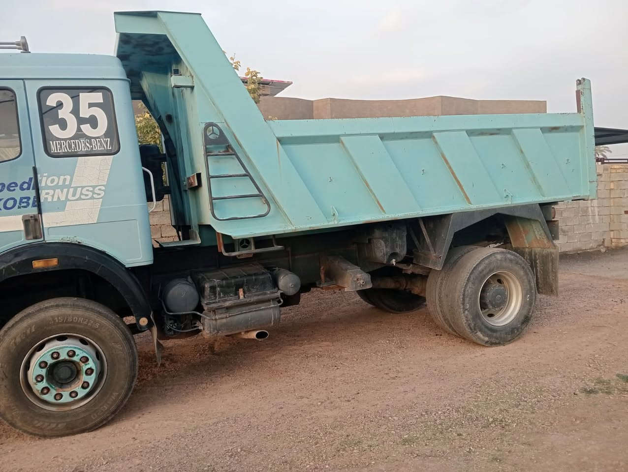 سلام عليكم كرواتي موديل 89 الماني محرك 8 دبل سوبر كير 6 شلعه السعر 290 بيها مجال  العنوان بغداد الناحيه رشيد الاستفسار ***********
