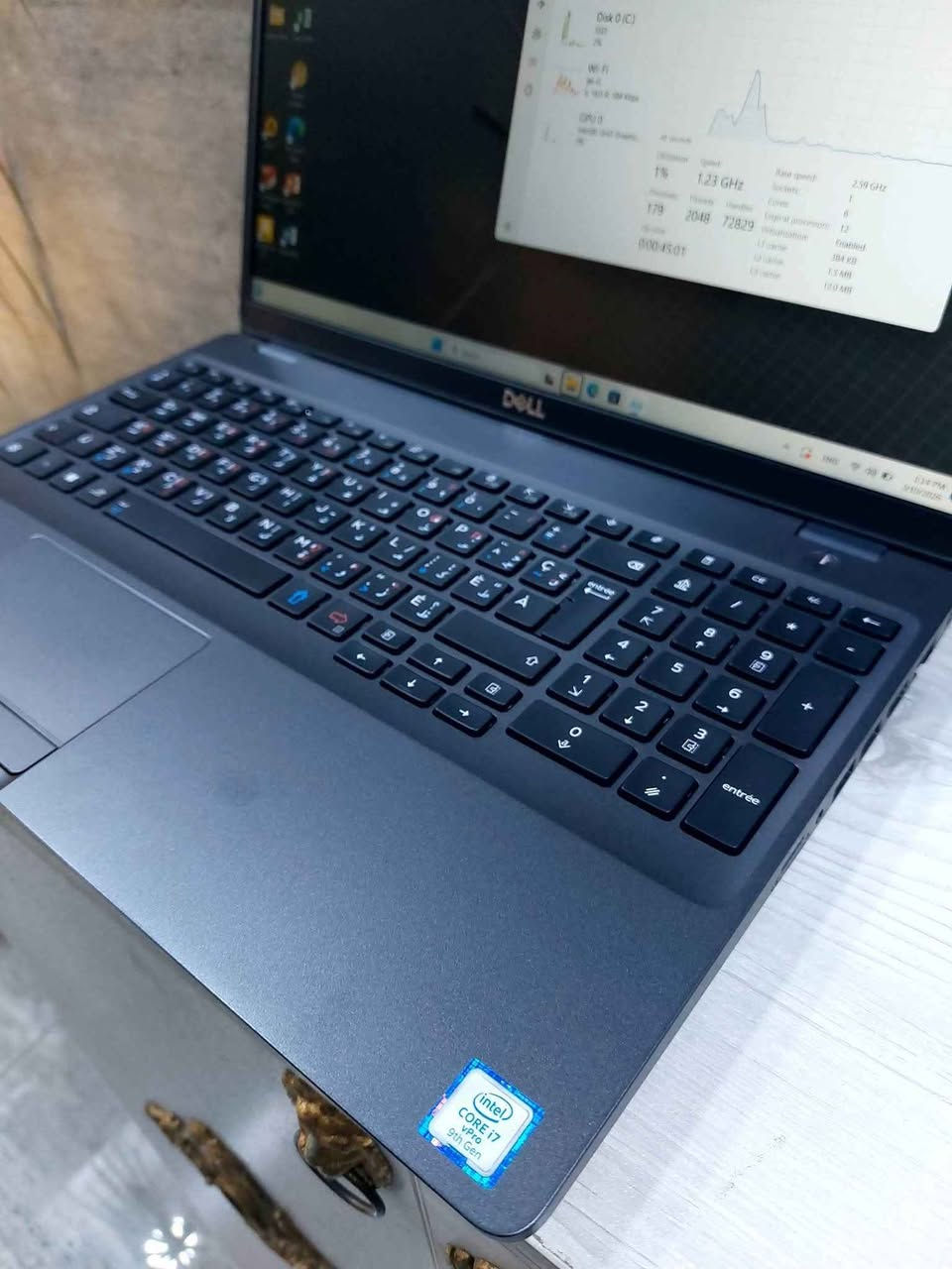 لابتوب معالج قوي H وحديث جيل تاسع 
DELL 5501  Ci7  نظافة عاليه جدا
   
.النظافة شرط اخو الجديد تفحص وين متريد
. 
 السعر  380  الف 
……………………
 المعالج   Core i7-9  جيل تاسع 
ذاكرة الوصول العشوائي (الرام) 8GB
نوع المعالج H  
 التخزين( الهارد) SSD 256GB 
مقاس شاشة 15.6 انج دقة عالية 
 منفذ HDMI & TYPE C 
شاحنة Type c 
 كيبورد  عربي انكليزي
الرام والهارد قابل للتطوير 
………………………………… بغداد, العراق


**إذا كنت صاحب هذا الإعلان وتريد حذفه لأي سبب، رجاءا أرسل رسالة إلى الدعم الفني**