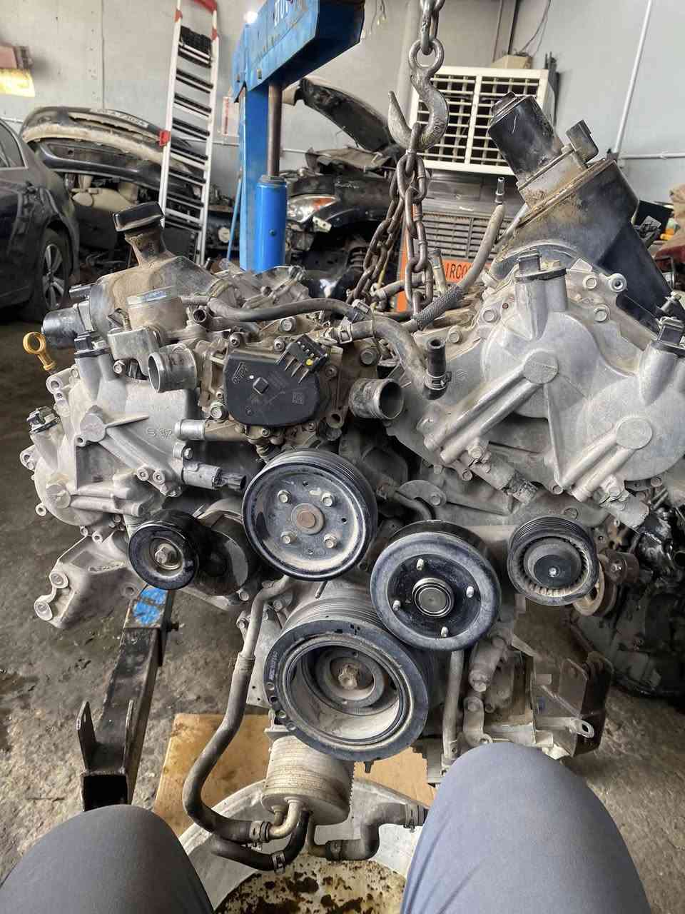 مكينه ال سياره موديل 22  تكسر بستم من وره بانزين عادي شباب هاي السياره متمشي ع بانزين عادي تكسر بستم بفضل الله جفتناه والحمدلله كملت 
ورشه VQ 
***********
