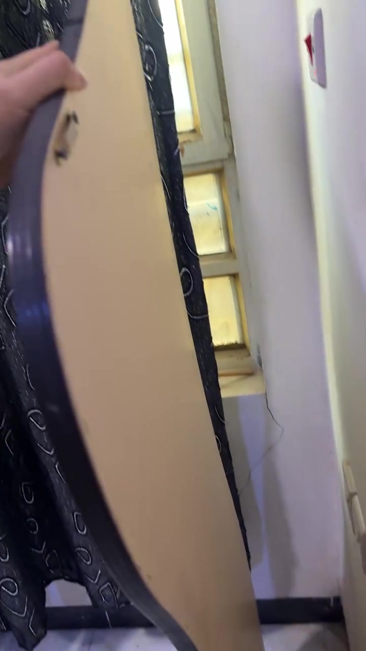 السلام عليكم
عندي مرايه وتيبلام للبيع 

التيبلام بعده جديد بالباكيت

والمرايه مستخدمه قليل

مرهمو وي ديكور غرفتي 

الاستفسار ع الخاص 

مكلفه بالنشر


**إذا كنت صاحب هذا الإعلان وتريد حذفه لأي سبب، رجاءا أرسل رسالة إلى الدعم الفني**