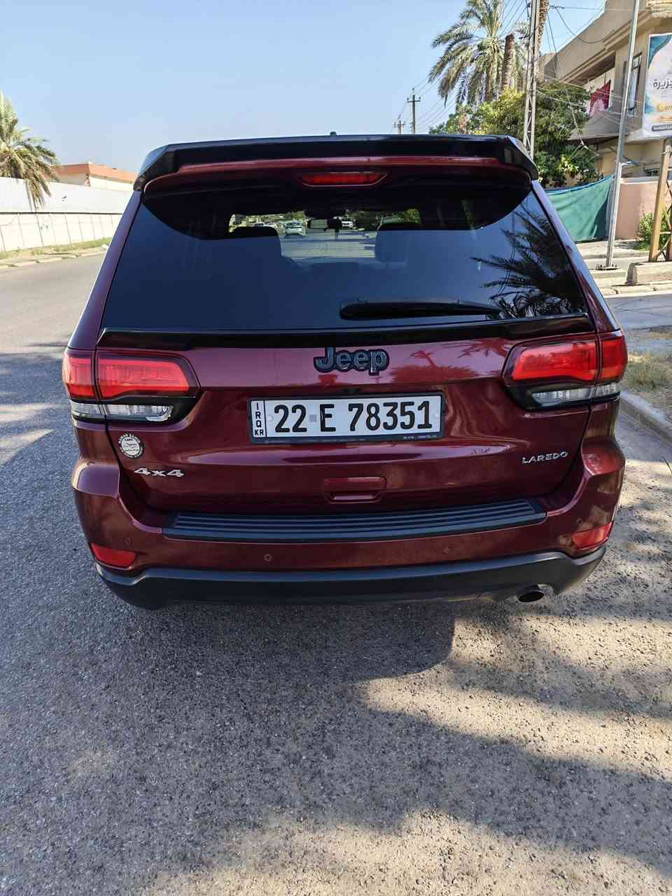 السلام عليكم جيب لاريدو 2020حادثه جاملغ وبنيد بدون دواخل السعر ١٨٠وبيه مجال الرقم *********** المكان السيديه
