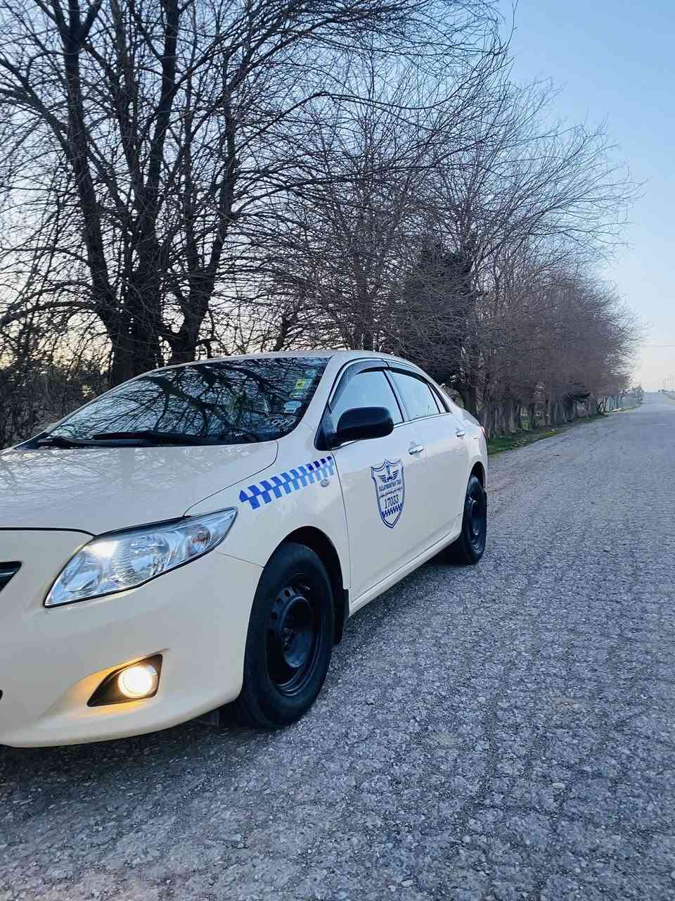 ماشالله له بير نه چيت كرولا 2010نمونه يه له جوانى سؤنه ره كه يم داناوه ته نها 417kmروشته سه نه وى تازه يه گيرو 
مه كينه به شه رت  4تايه ى لؤكى له سه ره ئه ويش ژماره ته له فون ***********
