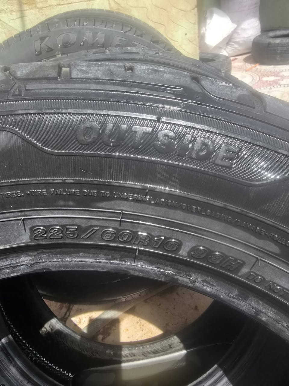 السلام عليكم
تخم تاير باله جديد حيل حجم 16/60/225
قيم واخذ مكاني ذي قار النصر 
اتصال ***********
