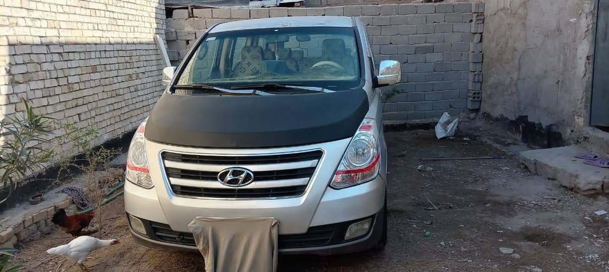 ستاركس 2008 محور مسكر سبلاين سبعه سياره جاهزه حلوه ونظيفه مكفولة ما عدا ملاحظات قليله معروضه 140 وبيهه شويه مجال مكانها نجف الاستفسار ***********
