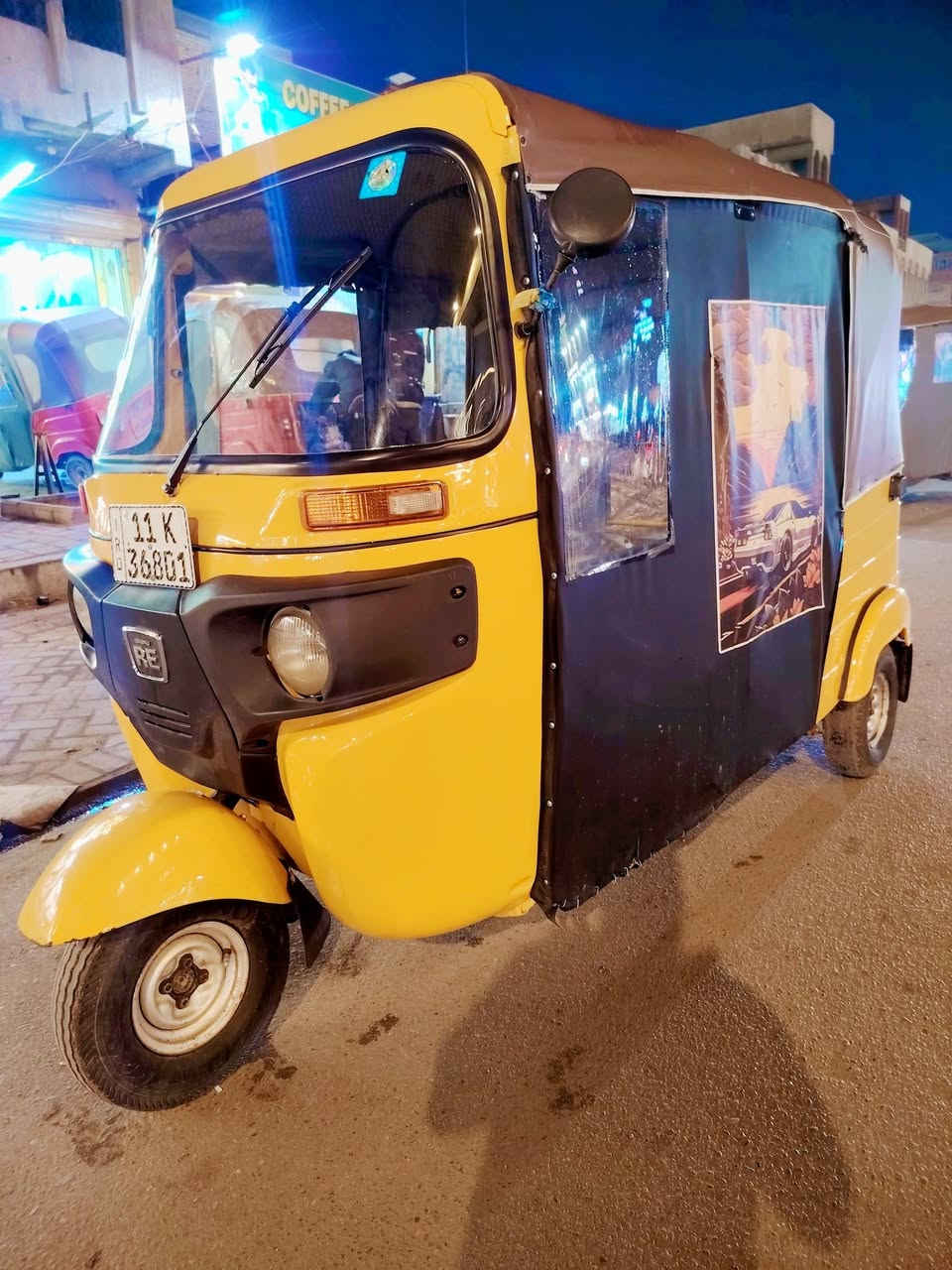 سلام عليكم تكتك موديل 2019 شهر 12 رقم سنويه  مكينه كفاله جديده السعر 6500 عنوان مدينه صدر قطاع 18 يريدها اتصل ***********
