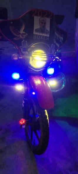 السلام عليكم دراجه دايوان جبلي موديل 19للبيع دراجه نظيفه خير من الله واوراق كامله اتروح گبل اتحول كامله من كهربائيات وزوج تايرات وجديده والله وهذه رقمي ***********عل الفيس مامتواجد
