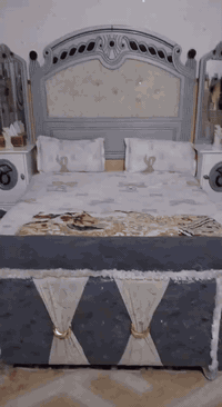 غرفه نوم عراقي خشب امعاكس الغرفه جديده 
مكانها بغداد مدينه الصدر
السعر 900 
رقم ***********
