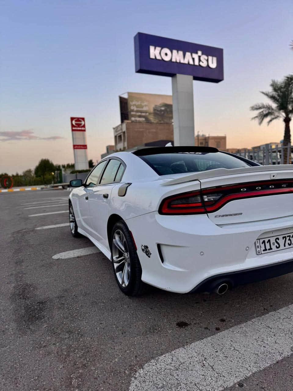 جارجر GT 2020 محرك 6 سلندر
وارد امريكي الحادث كلش بسيط موضح بالصور
ماشية 45.000 mi
رقم بغداد ب اسمي 
المواصفات:

•  فول عدا الفتحة.
•  كشنات حضن 
•  دكمة سوبر تراك باك + دكمة سبورت.
•  شاشة كبيرة 8 إنج + كامرة دوارة.
• لايت زينون+ عدسات متغير الوان 
•  ويل حجم 20 + تخم تايرات جدد.
•  سيستم صوت ألباين.
•  المقود كهرباء + تدفئة 
*   المقاعد الأمامية كهربائية .
*   ذاكرة لحفظ وضعيات الجلوس (ميموري) .
*   مقاعد أمامية تبريد وتدفئة .
*   مقاعد خلفية تدفئة.

السيارة عليه ادامه ما نقصها شي 
السعر  255$ 
 ***********
مكاني البصرة
