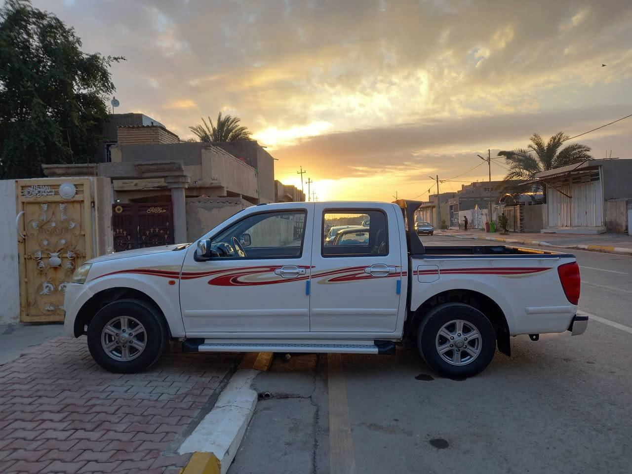 سلام عليكم للبيع بيكم كريت ويل موديل 2015 رقم واسط تحويل ثاني يوم باسمي سنوية مجدده 2029 رقم انكليزي سياره نضيفه مال جناي تبريد تتفئه شغال سياره مبدل بيه جاملغ اثرطخه السعر 85 وبيه مجال العنوان واسط قضاء الزبيديه رقم الهاتف *********** / ***********
