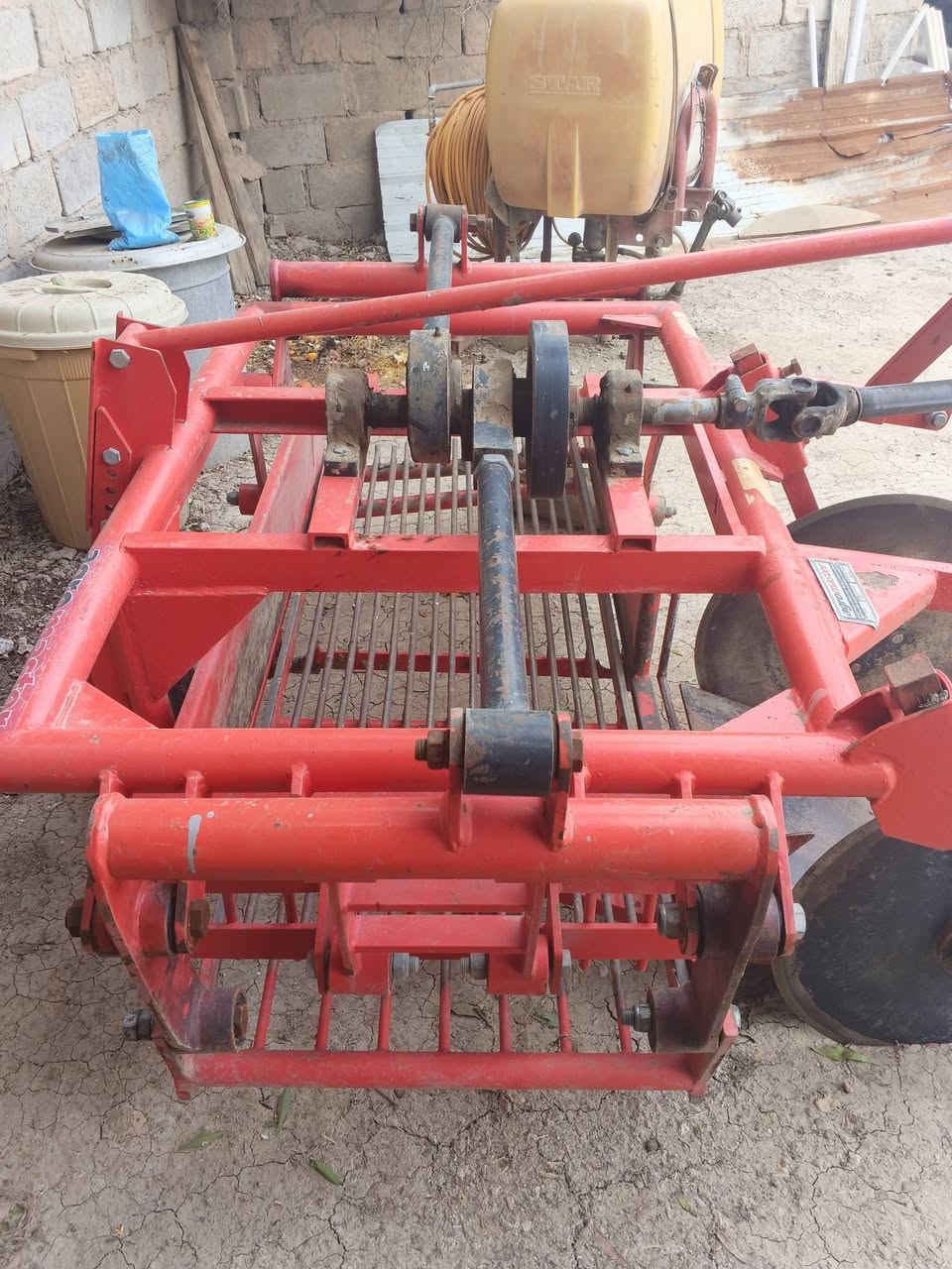 قالعه تركيه للبيع موديل ٢٠١٥ نظيفه جدا لمعرفه التفاصيل الاتصال على الرقم ***********
