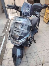 دراجة2025 6 بطاريات كبيره ملف 2000  بصمه تشغيل عن بعد   انذار سرقه   ق...