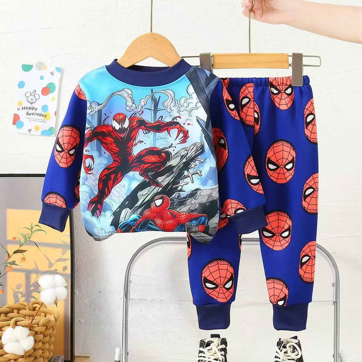 السلام عليكم عروضات 🔥🔥 اي قطعه داخل المحل ب٥ عنوان شارع المركز قرب كوزمتك موسكو  شوب محل الرحمة ملابس اطفال متوفر توصيل 
***********
