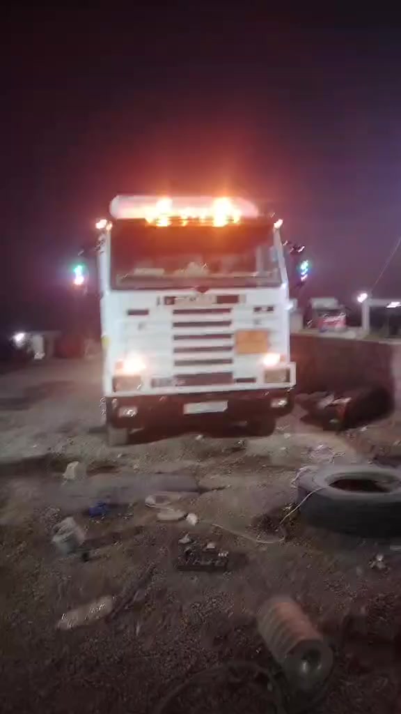 113 موديل 95 شاصي 10 بلادي طويل محرك كصه ستندر بم عادي قطره صبغ مابيها مجموعه بومه جوبلس 2015 ارضيه مال بودي جديده طخم تاير راديتر بل باكيت طخم جوبسلس طخم دسك دبو سربو جدد دينمه جديده تسيس صونداد كلو جديد تبريد جديد دوشمه جديده ويلاله جيرمني وايرمنيه كلو شغال  ما يعوزه برغي سنويه لل 2030 بسمي ***********
