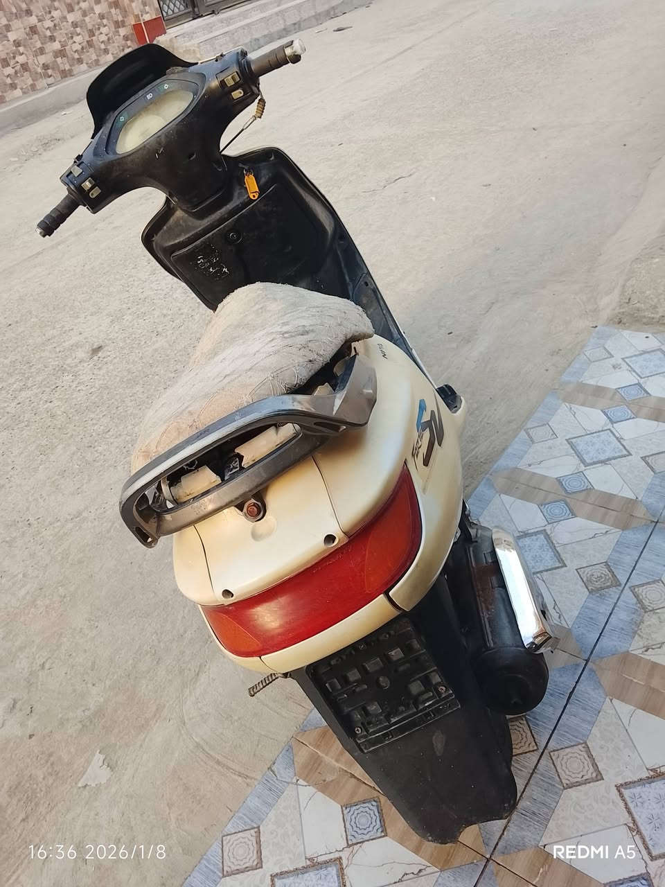 يا الله للبيع فراشه فحل كامله سعر مناسب والشراي يدلل مكاني حله شاوي قرب غرفت التجاره رقم ***********
