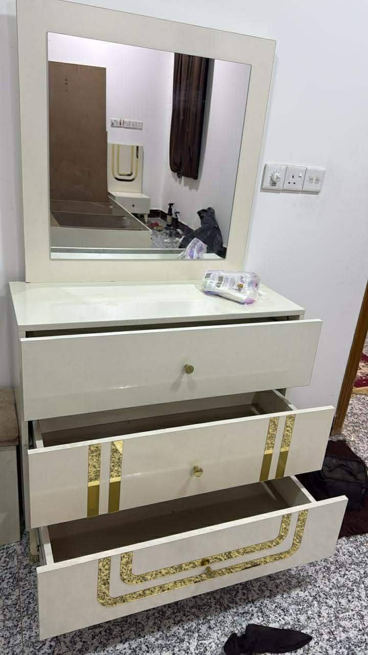 العنوان  ♕♕
تكريت شارع الباشا الرئيسي بقرب مشتل الياسمين 

꧁꧁꧂꧂معرض ايمن الكريش

غرف تركي مستخدم نضيف ⭐⭐
  نظام عملنا خدمة توصيل تكريت داخل وخارج تكريت 🚛🚛🚛

انت اختار واطلب واحنه نوصلك لباب البيت 👌👌👌

للحجز والاستفسار  يرجه 💌💌  اتصال ع الرقم *********** اتصال او وات ساب تكريت, صلاح الدين
