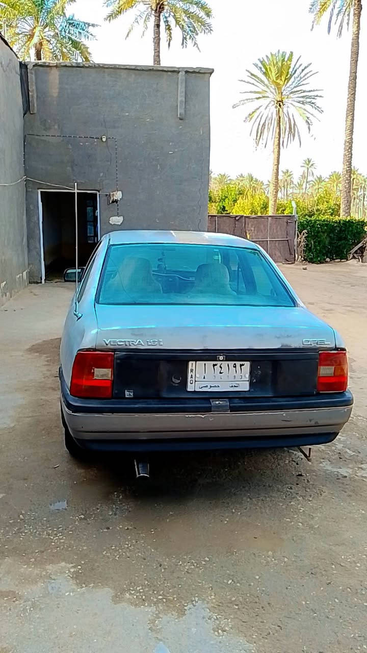 سياره اوبل فكترا مديل 1989 محرك 1600ccm مكفوله محرك حداديه تخم تاير سنويه لغايه 2026/11/7 رقم النجف خصوصي لون سياره رصاصي سياره مال جناي حلوه ونضيفه كدامك بلصوره  تفاصيل عل الخاص *********** موجود وستاب
