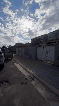 السلام عليكم بيت للبيع طابو صرف  المساحه ٢٦٠ متر محتاج فقط ترميم موقع حلو  ومميز مساحه الشارع ١٥ متر جميع الخدمات متوفرة والبيع بمبادرة وبدون مبادره 
العنوان ام الهوى القديمة مقابيل مجمع دينار الشارع العريض 
 تفاصيل البيت /٣ غرف /استقبال/مطبخ/ حديقة/كراج سياره /مجمعات صحية داخلي وخارجي 
الاستفسار /***********
