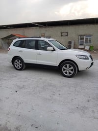 سنتافيه موديل 2009 خليجيه  سياره مكفوله ستفسار على هاذ رقم 07903846683