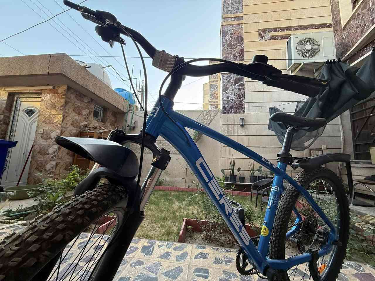 السلام عليكم 
بايسكل ماركت برابوس 
المنشئ تشيلي 🇨🇱 
حجم ٢٩ 
المنيوم خفيف جدا 
نضيف جدا استعمال قليل 
ملحقات لايت امامي وخلفي 
مكان بغداد الامين 

السعر ٣٥٠ الف بي مجال


**إذا كنت صاحب هذا الإعلان وتريد حذفه لأي سبب، رجاءا أرسل رسالة إلى الدعم الفني**