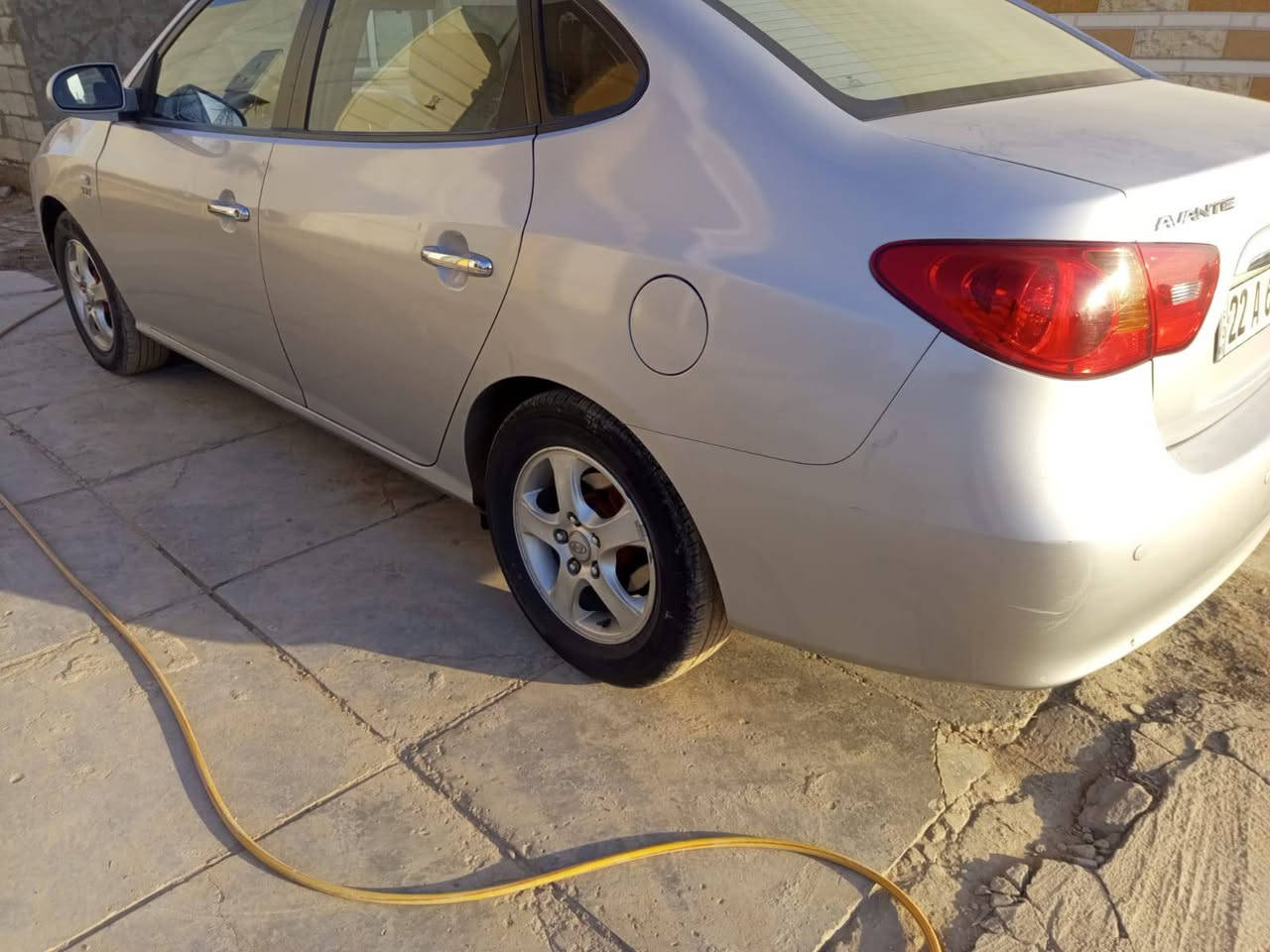 افانتي 2010 كصة جنطه متومه اربيل كير ومحرك وتبريد وتدفئه خير من الله السياره ناقصه بس حداديه تخم تاير  كلش نظيف مكان السياره الديوانيه السعر 42 وبيها مجال للطيبين رقم التلفون ***********
