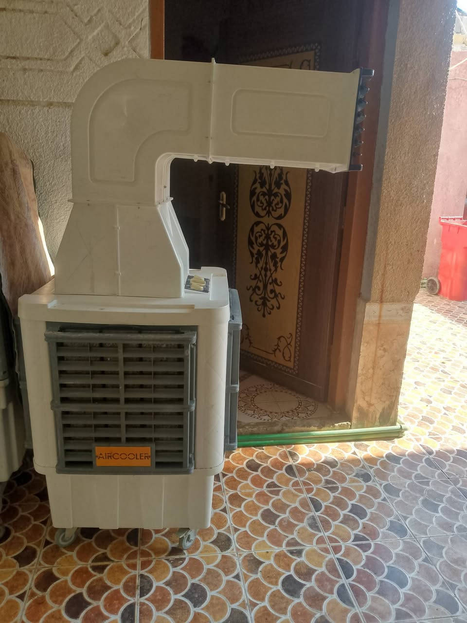 مبردة شرط شغل مثل ماشوف نظافة جاهزة***********
