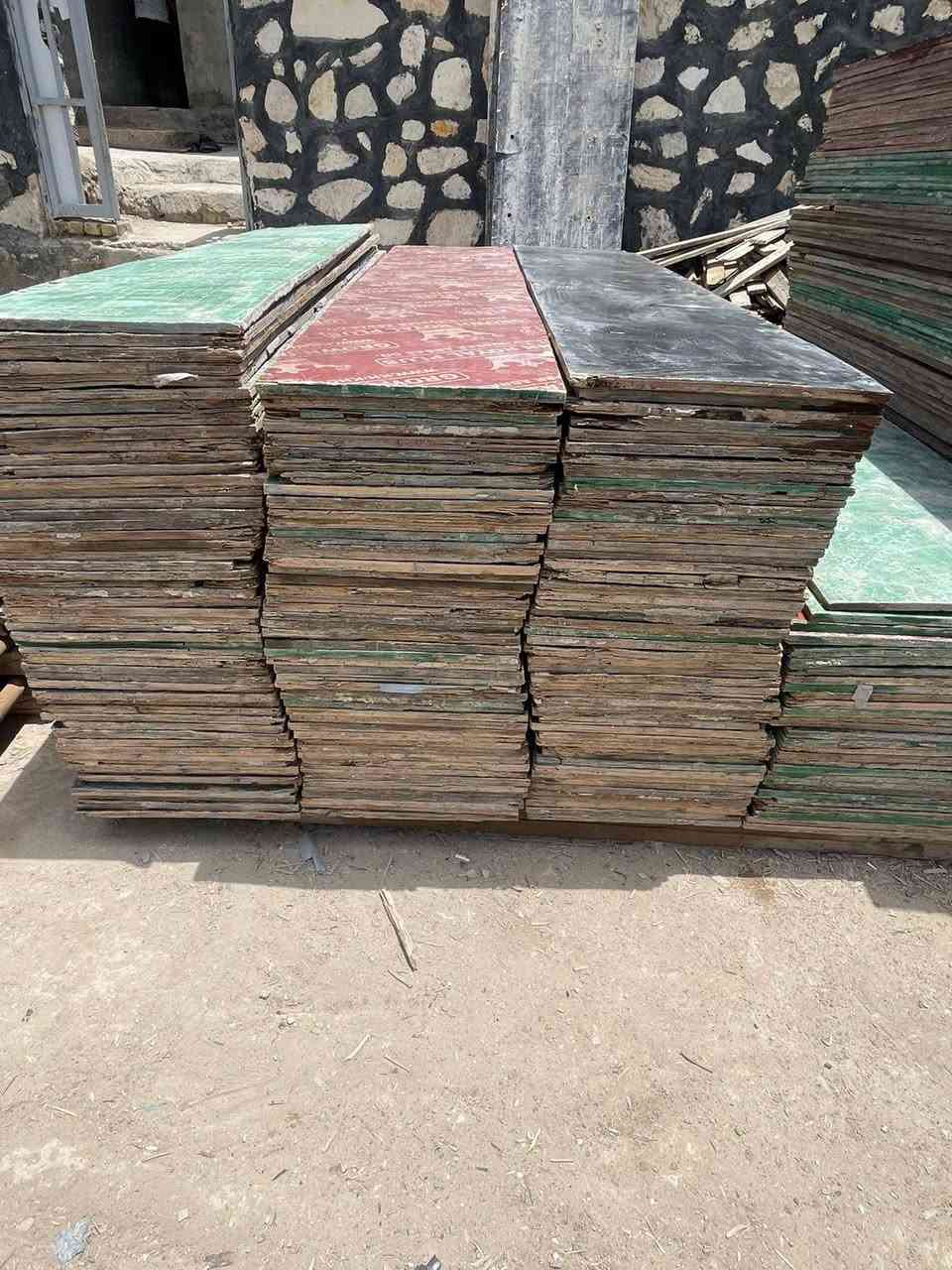 بلايود للبيع اشرطه 50*60*40*70 للعنوان بابل اتصال ***********
