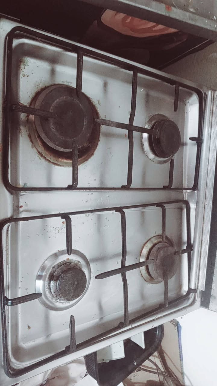 طباخ وقنينه توه متروسه وكيزر 220


**إذا كنت صاحب هذا الإعلان وتريد حذفه لأي سبب، رجاءا أرسل رسالة إلى الدعم الفني**