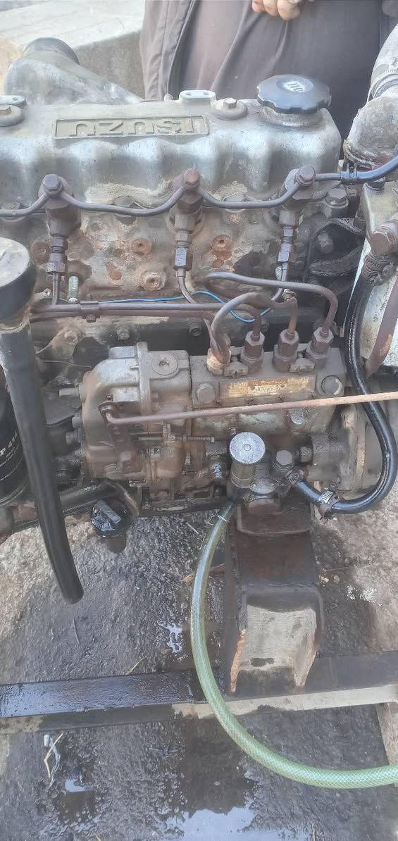 للبيع مولد ازوزه ٤ سلندر كوبلن توليد ٣٠kvمكان واسط العزيزيه تفاصيل اكثر ***********
