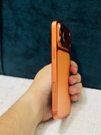 ايفون 17 برو ماكس  ذاكره 256    بطاريه 96     دورات الشحن267    شريحه ...