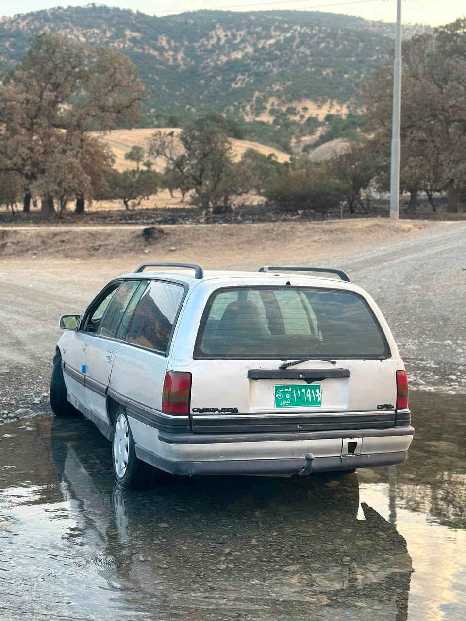 🚗 ئۆپڵ ئۆمیگا ستیشن بۆ فرۆشتن 🚗

 ئەم ئۆمیگایەم هەیە بۆ فرۆشتن

 هەیکەل و دەرەوە: زۆر جوان و پاکە بەبێ قەڵ و قۆپ و بەبێ شوخت

 ژووری ناوەوە: ناوەوەی (داخیلی) زۆر جوان و توند و تۆڵ ماوەتەوە.

 مەکینە: ٢٠ قایش پان، گێڕو مەکینەی وەک سەعات ئیش دەکات و بەشەرتی ١٠٠ فیتەر دەیفرۆشم.

 کارەبایەتی گشتی مەجبووتە و هیچ کێشەیەکی نییە.

  سەیارەکە ماڵێکی بێ حەیبە، گێڕ، مەکینە، ئەکسل، و داروبەردی بەشەرتە.

 مەسرەف و نوقسانی یەك دینار مەسرەفی تیا نیە ماڵەکە بێ حەیبە بەبێ دوکەڵ بەبێ غایس و یەک دەنکە ڕزیوی تێدا نییە.

 بەڵگەنامە وەرەقەی مرووری نەینەوای لەگەڵە.

⚠️ تێبینی: ئەگەر موشتەری نیت و کڕیار نیت، تکایە سەرم مەهێشێنە و کاتی خۆت و منیش مەگرە.

 نرخ: ١٢ گەڵا (12) قوفل.

 📍 شوێن: نەحیەی بالیسان

 📞 ژمارەی پەیوەندی: ***********
