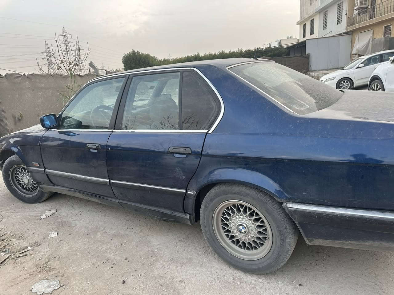 BMW 730 / موديل 91 / 6 سلندر 3000
سنوية باسمي – رقم بغداد تحويل
تبريد وكهرباء شغالة حتى تدفئة الكشنات
الصرفية تخبل – السيارة تمشي ناعم
يتحتاجلها ترتيب
السيارة بيهة ضربة بالجاملغ الخلفي جهة السايق وحالياً هاي ضربتهة ابيع ع وضعيتها والشراي يدلل 
السعر : 41 ورقه وبيها مجال
📍 بغداد | الدورة 
 ***********📞
للأمانة اني اول مرة اجني BMW وصارتلي ضروف واريد ابيعها
