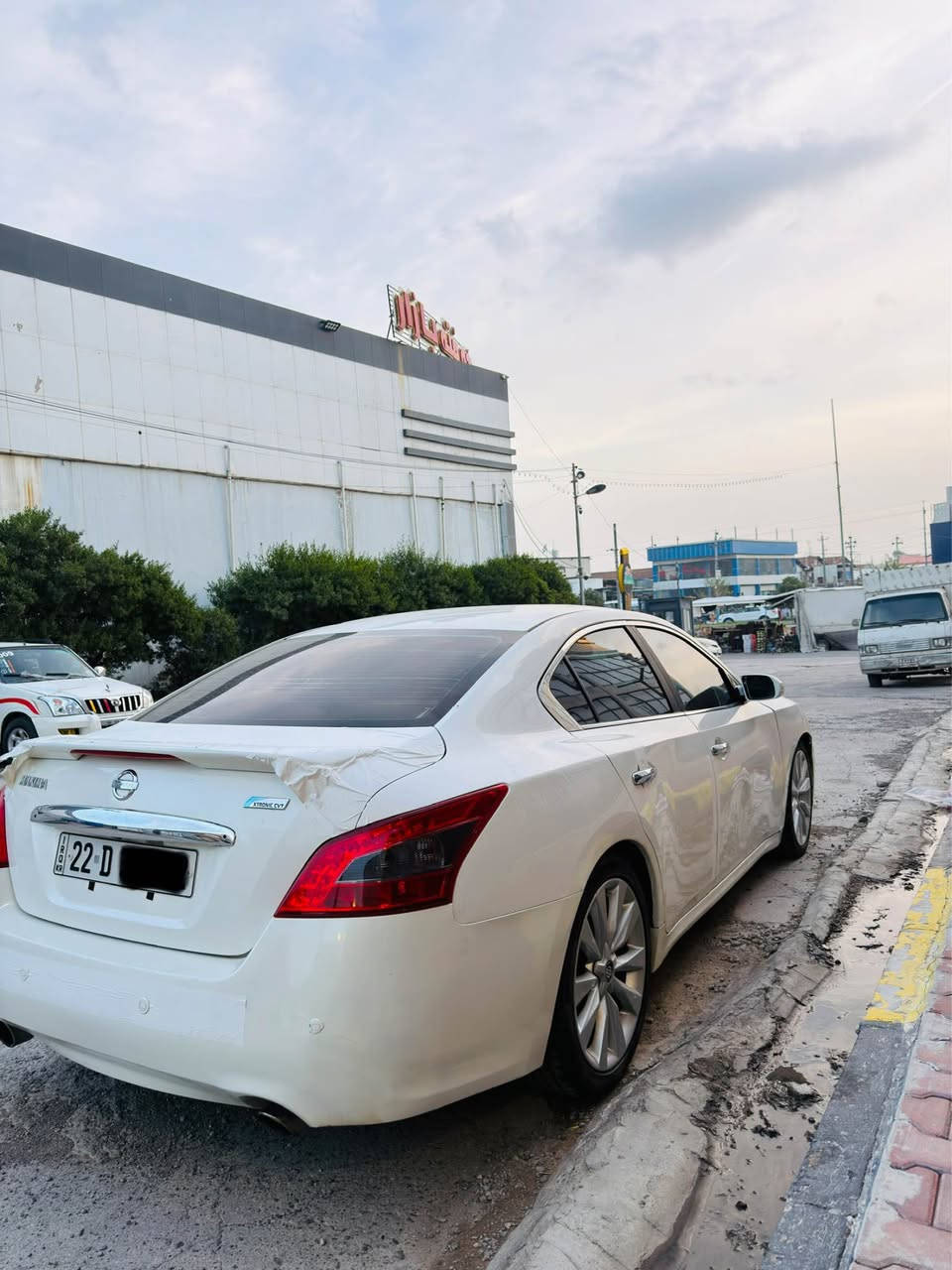 رەقەم تەلەفۆن (***********)
نیسان ماگزیما مۆدیل ٢٠١٠ فول مواسەفات کوشن سارد و گەرم کوشن خەزن و کارەبای ئاوێنە کارابای سلایت تەبرید مەرکەزی گێر تۆماتیک و گێر لە سوکان یەک پارچەی سبوغە سەنەوی و ژینگە و فاحسی هەمووی نوێیە تاکو ٢٠٣١  بەناوی خۆمە بەناو کردن بەشەرت غەرامە بەشەرت نرخ٨٦ وەرەقە و مەجال أربيل, العراق
