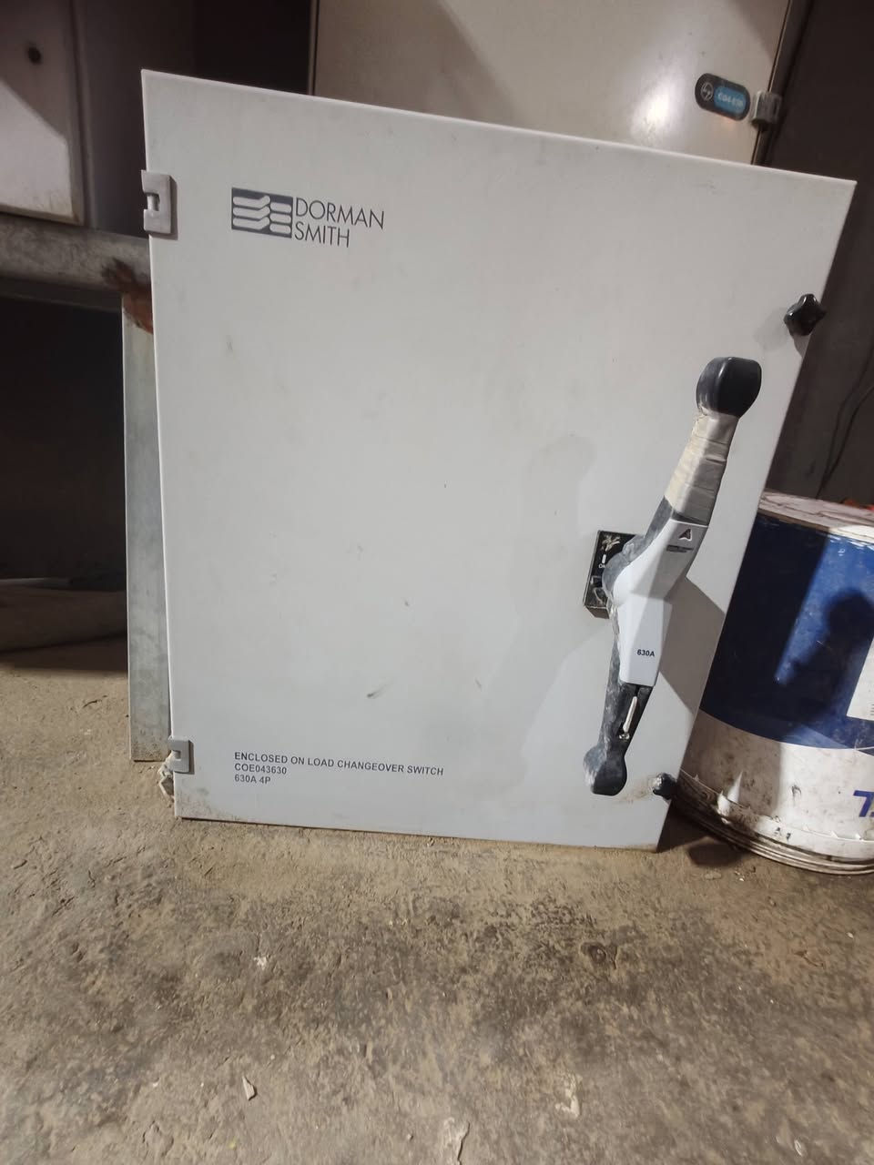 سلام عليكم
جنجات مستخدمات لبيع شي قليل وع فحص
630A
630A
630A
800A
1000A
نجف ***********
