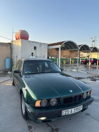 بي ام 525 • موديل ٩٣ • زيتوني متغير