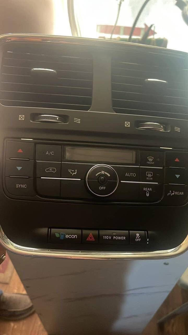 يتوفر صدر كامل جميع انواع سيارات
يتوفر فيت بم جميع انواع سيارات 

ضمان ٦ اشهر 

يتوفر قطع غيار كونترولات جام شريط ستيرن كارتات ابواب بيع وتصليح مع الضمان وتصليح كافه انواع الكارتات الالكترونيه مع الضمان وتصليح قواعد فيوزات داخليه وخارجيه

السنك مقابل كراج طوابق القديم

مصطفى العزاوي

التصليح مع الضمان مع توفر قطع جديدة للاستفسار

***********
