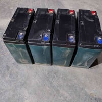 للبيع بطاريات عدد 4 يقرن10 بس بيهن نفخه السعر 35 07509879277 078325685...