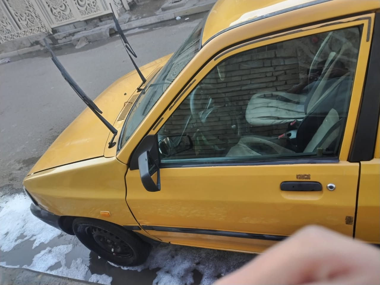 سايبه 2015 صاحبها موجود شاصي واحد معمر  وباب مبدل28 وبيها مجال قليل مكاني بغداد العامريه ‏‪***********‬‏
