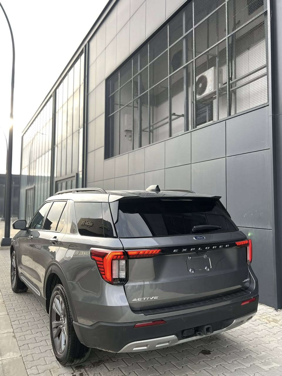 السلام  عليكم ورحمة الله وبركاته 
Ford explorer active 4wd

‏‎‏‎     — لـلـبـيع  —‏

‏‎‏‎وراد أمريكي شكل جديد.   

‏‎‏‎الموديل           2025 

فئة — Active 4WD

حجم المكينه   — V4/2300T

‏‎‏‎اللون                نفطي   

‏‎‏‎المسافه المقطوعه  8000 mil 

‏‎‏‎حاله السياره. —  بدون صبوخ بدون إرباگ بدون دواخل 

✅ملاحظة سيارة فقط بوند بدل بيلادي لايتات راديتر دعامي كلش بيلادي بشرط  

✅صور حادث و رقم شاصي موجودة

1FMUK8DH2SGA70244

‏‎‏‎المواصفات 

‏‎‏‎- بصمة تشغيل 

‏‎‏‎- بصمة أبواب 

‏‎‏‎-تشغيل عن بعد 

‏‎‏‎-ترحيب عند الاقتراب 

‏‎‏‎-كشنات جلد 

‏‎‏‎- رادار جانبي 

‏‎‏‎-رادار امامي 

‏‎- رادار خلفي 

‏‎‏‎- شاشه كبيره تدعم نظام الأبل كار باي ونظام الاندرويد 

‏‎-تدفئة ستيرن 

‏‎-گير ماوس 

‏‎-دبل اكسل 

‏‎-اوتو هولد 

‏‎-اوتو ستوب 

‏‎-هندبريك بصمه 

‏‎-٧وضعيات قياده 

‏‎‏‎-كشنات تدفئة 

‏‎‏‎- ستيرن بحركه كهربائيه 

‏‎‏‎- تبريد مركزي 

‏‎‏‎- بگ لايت LED 

‏‎-صندوق كهربائي 

‏‎-كشنات VIP ( منفصل )

‏‎‏‎- كود باب 

‏‎‏‎-كرسي السايق والراكب بحركه كهربائيه

‏‎‏‎-تحكم ستيرن جهتين 

‏‎‏‎-تحديد سرعه 

‏‎‏‎-مانع انزلاق 

‏‎‏‎-ليد نهاري

‏‎‏‎-كامره خلفيه دواره 

‏‎‏‎باقي المواصفات المعروفه 

‏‎‏‎ 💵💵السعر           ٢٩٨ ورقة

‏‎‏‎بدون رقم بشرط الترقيم(اربيل سليماني دهوك)  

‏‎‏‎موقع  السياره — السليمانية 

‏‎‏‎للأستفسار.     —***********
