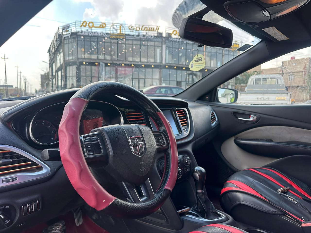 سلام عليكم دارت مديل 16 رقم انكليزي بسمي تحويل ثاني يوم بيهه بابين صفحت السايق وبداير ضربه خفيفه كلش امبينه بصوره مكان السياره بصره دور النفط السعر 73  وبيهه مجال قليل مكلف بنشر رقم صاحب السياره ‏‭***********
