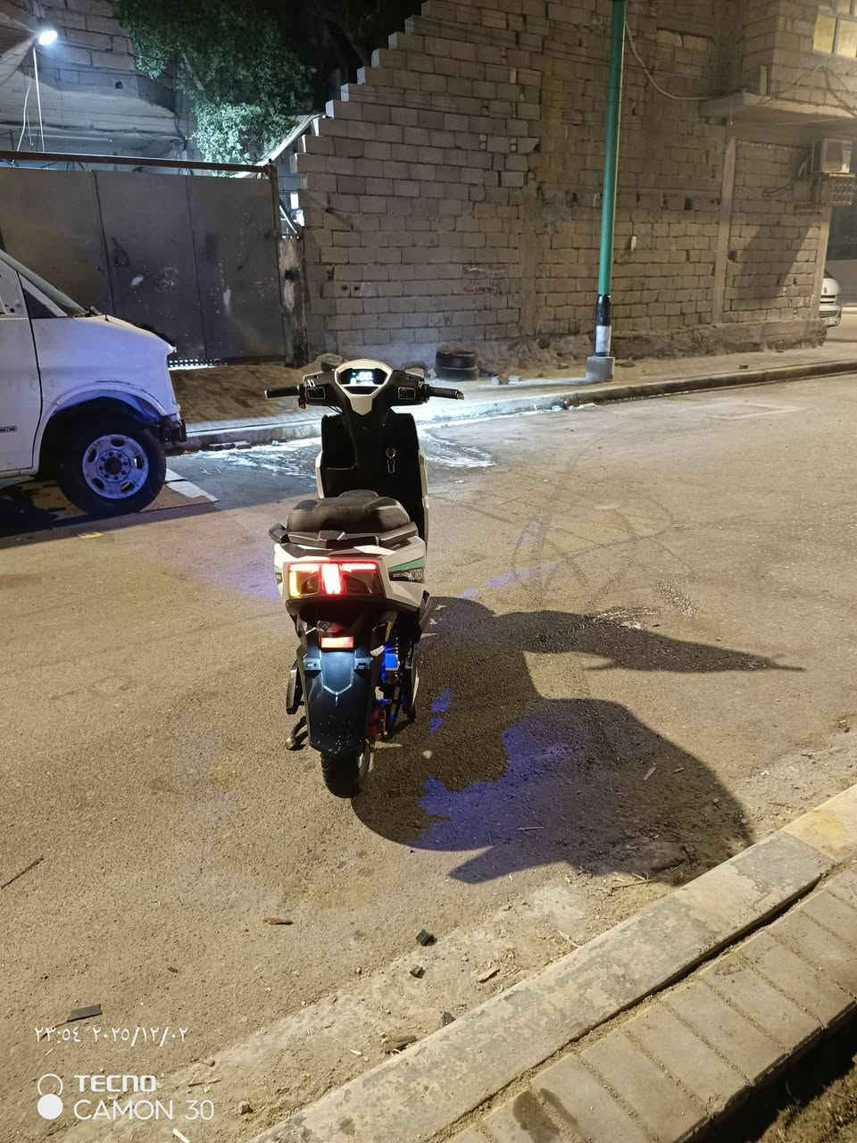 دراجه للبيع بدون شاحنه
ونقصها بريك كدام مكاني بصره 
السعر 300


**إذا كنت صاحب هذا الإعلان وتريد حذفه لأي سبب، رجاءا أرسل رسالة إلى الدعم الفني**