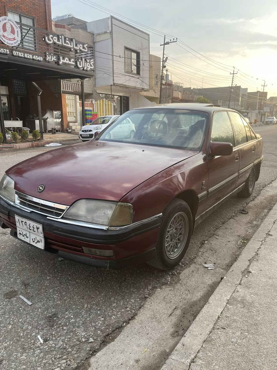 ئۆپل ئۆمیگا 
مۆدێل١٩٩٢
گێر عادی
سەنەوی تا ٢٠٢٧
سلاید
عامی جوانی پشت و پێش کەپس 
سیستەمی غازی تورکی بۆ بەستراوە 
مەکینەکەی لە زەختێکی زۆر کەمێک دوکەلی هەیە 
سەیارەیەکی جوان و پاکە مالی دۆستە  
سعر ٣٦ وەرەقە و مەجالێکی برایانە 
ژمارە مۆبایل ***********
